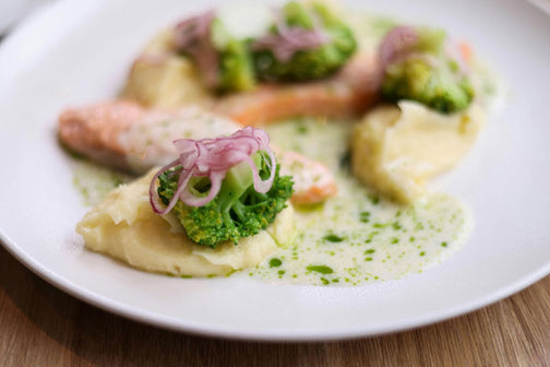 Appetizers made with avocado oil