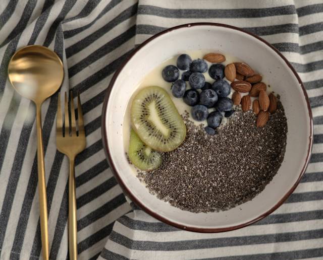 Best organic chia seeds with fruit