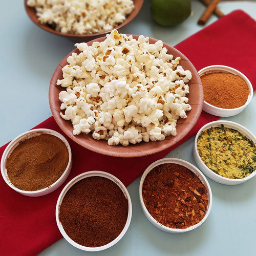Organic popcorn kernels with seasonings