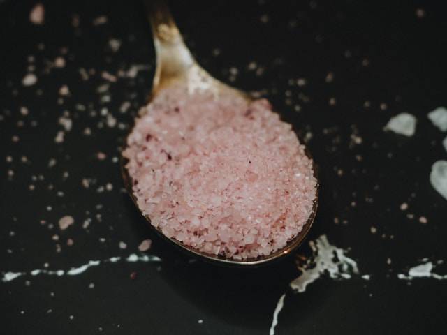 Real Pink Himalayan Salt in spoon