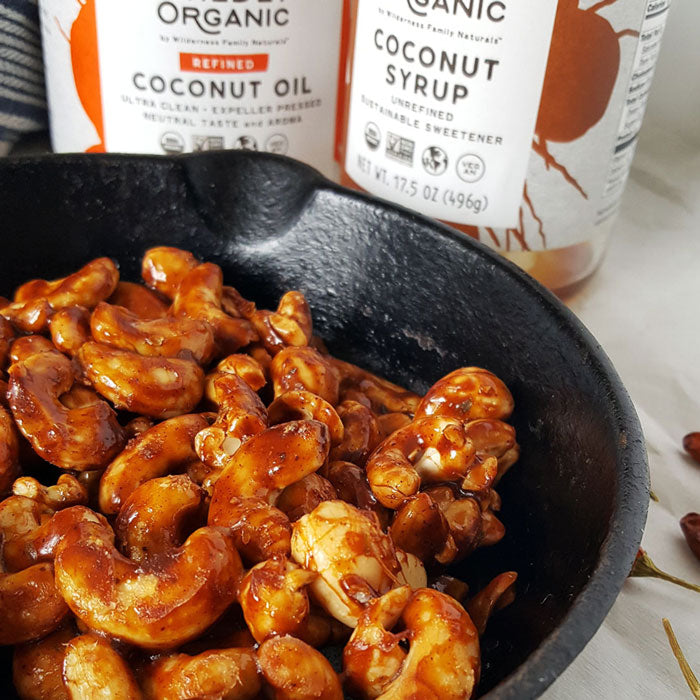 Spicy glazed cashews with organic coconut syrup