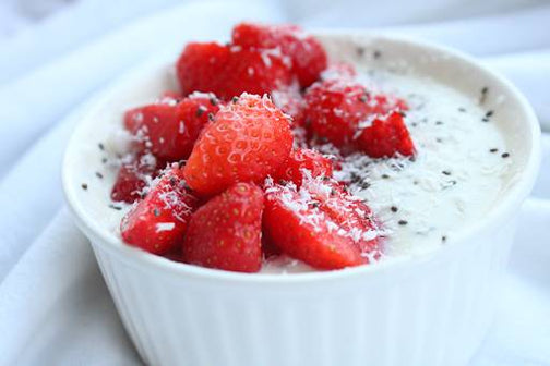 Strawberries in yogurt with organic inulin powder