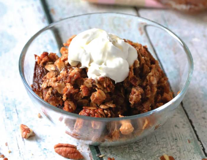 Vegan pecan crumble